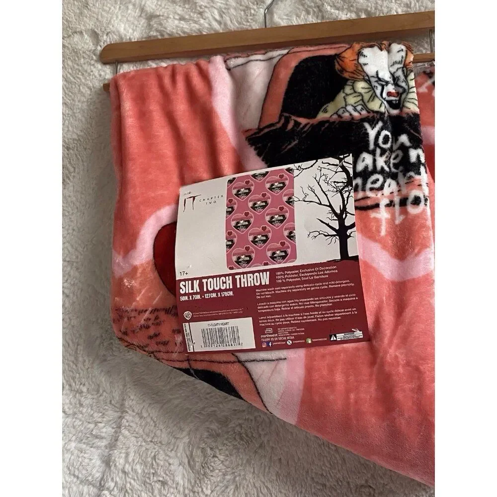 IT Pennywise Soft Plush Throw Blanket You Make My Heart Float‎ 50” X 70” NEW